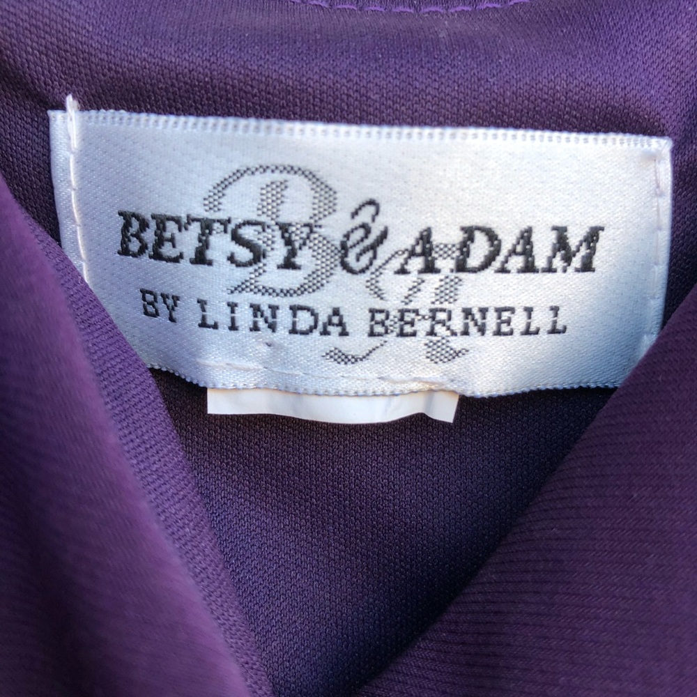 Dress to the knee. Worn once.  From Macy’s. - Picture 2 of 5